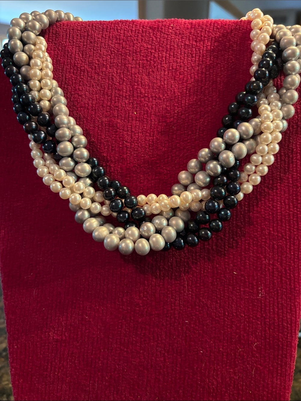 Multi-Strand Pearl Bead Necklace in Black and Cream and Grey